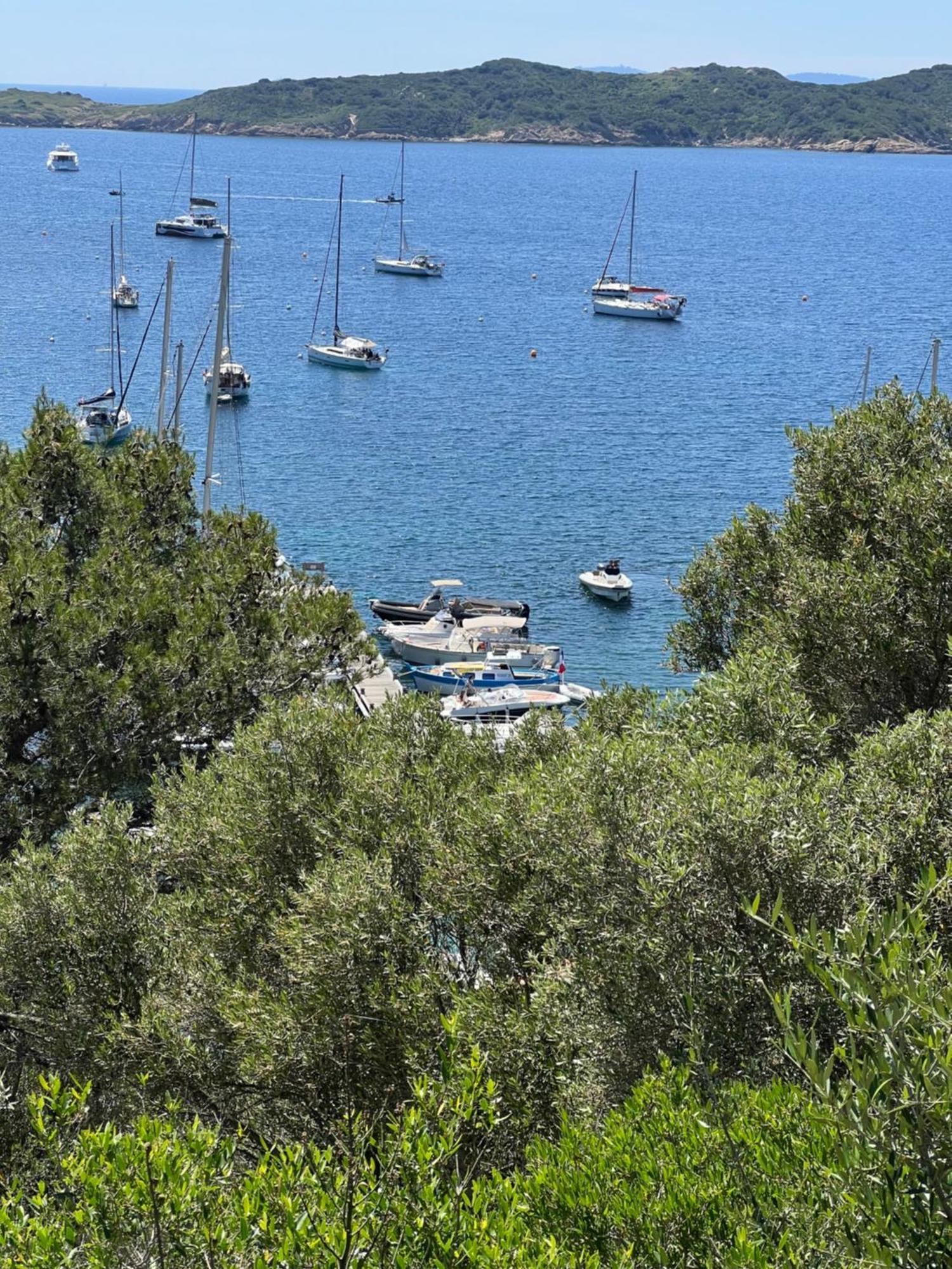 Maison De Vacances Medievale Bormes-Les-Mimosas Village Luaran gambar